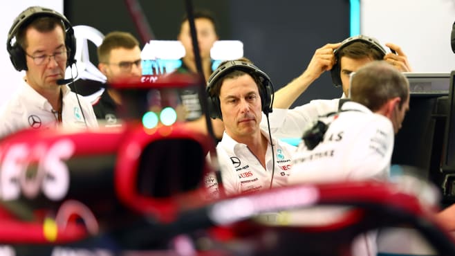 ‘Een van de slechtste racedagen’ – Wolff zegt dat Mercedes ‘radicaal’ moet zijn na de reality check van Bahrein