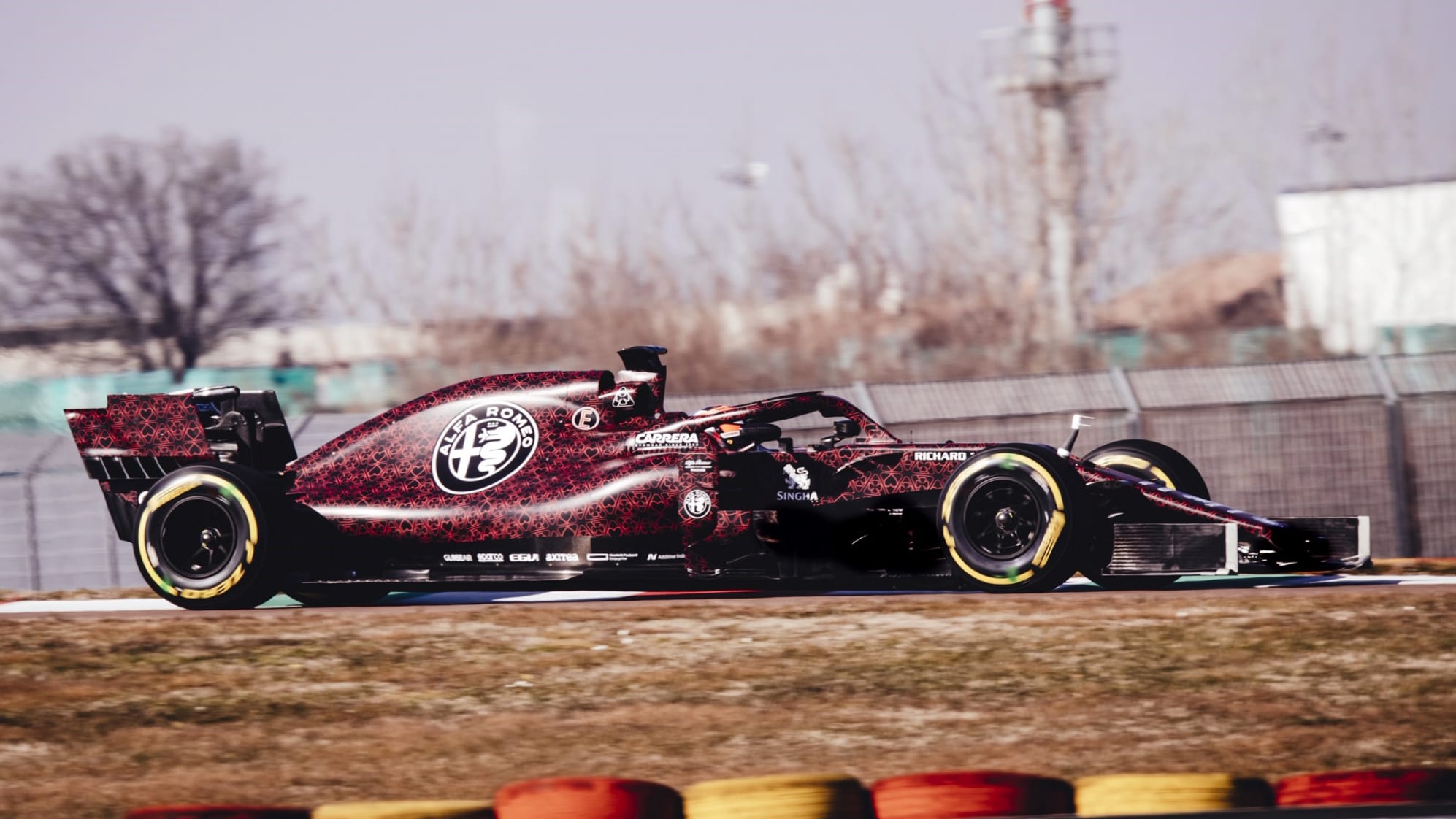 Alfa Romeo Kimi Raikkonen Debuts 2019 F1 Car In Special Valentine s