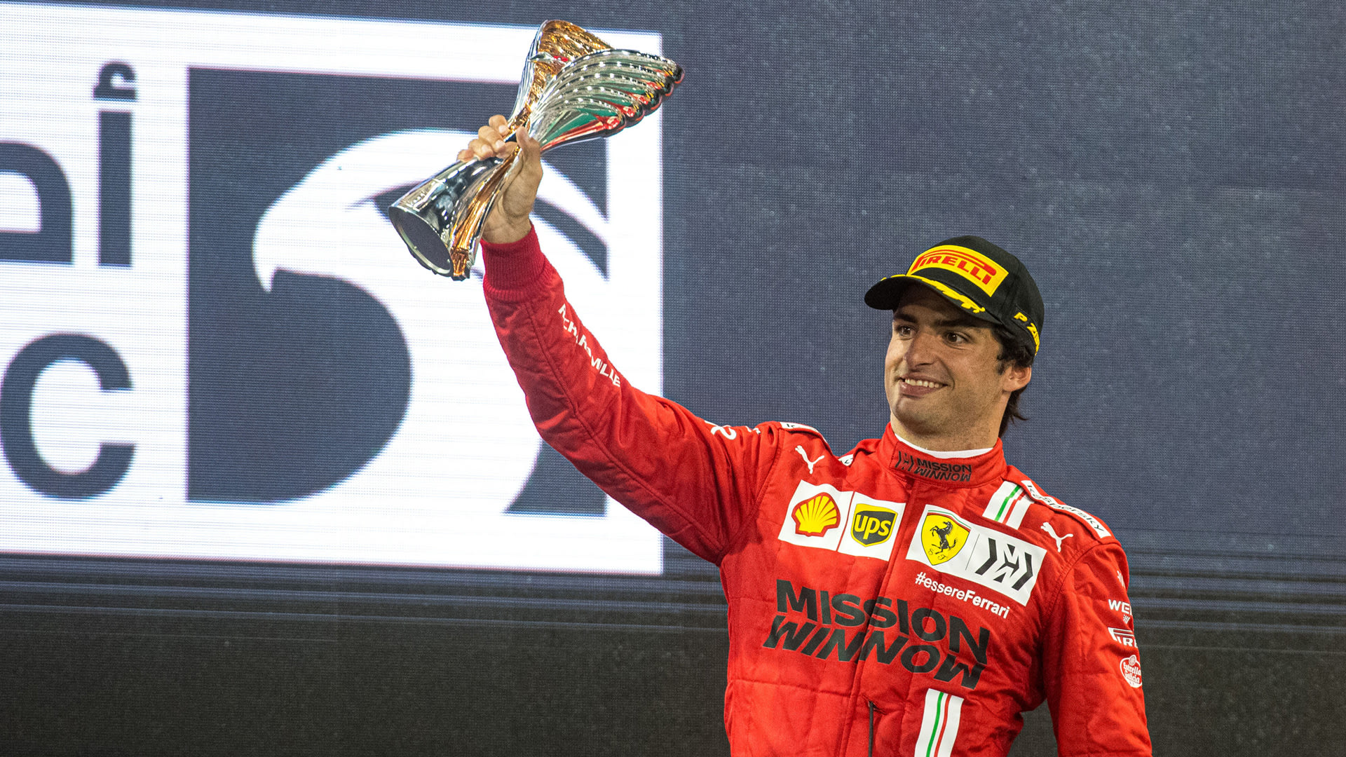 Se c'è qualcuno che conosce bene Carlos Sainz nel paddock di Formula 1, è Zak Brown. L'americano ha elogiato lo spagnolo, prossimo al prolungamento del contratto con la Scuderia Ferrari.