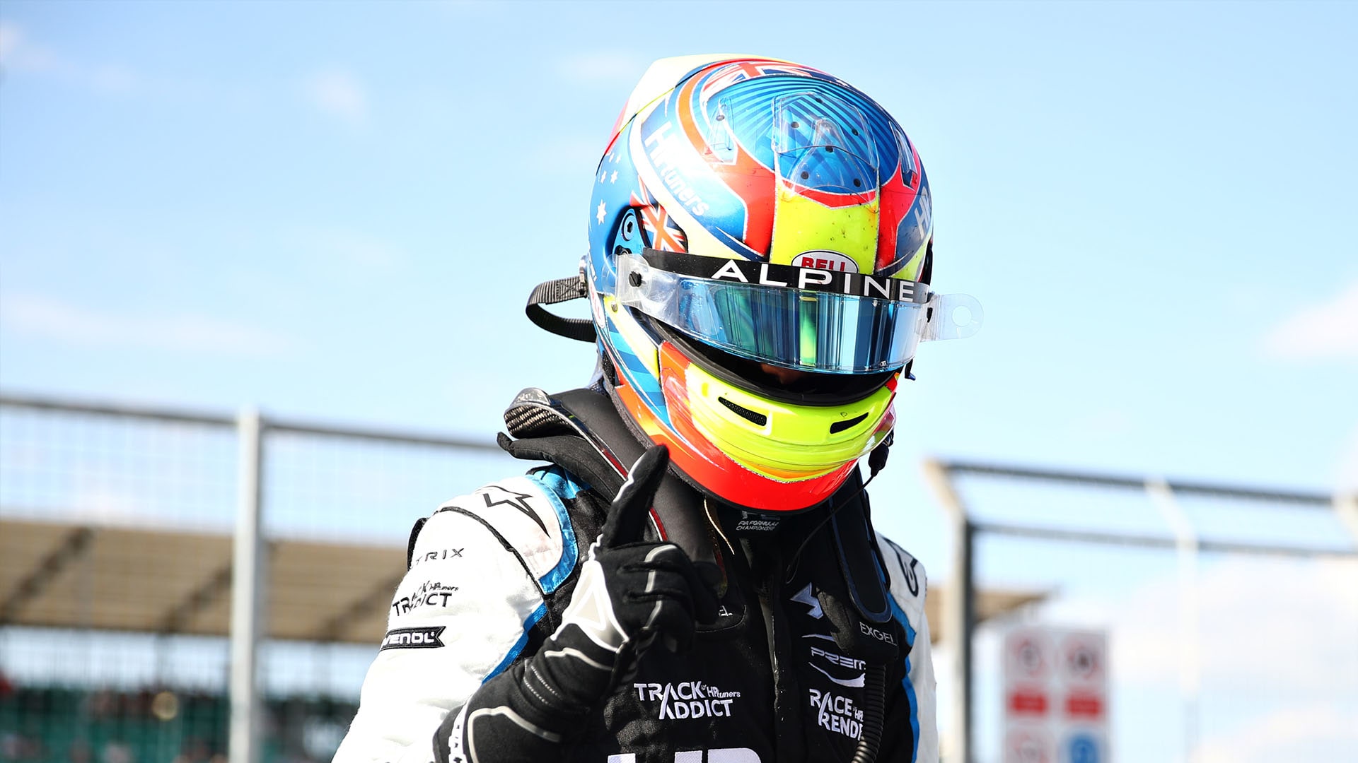 F2: Piastri takes maiden pole at Silverstone as Shwartzman crash brings out  red flag | Formula 1®