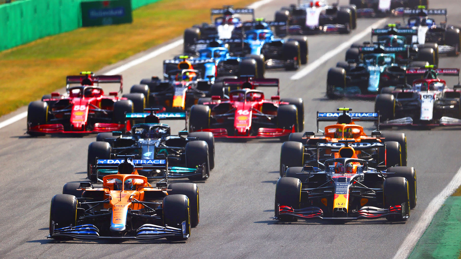 8 reasons 2021 will go down in F1 history as one of the classic seasons |  Formula 1®