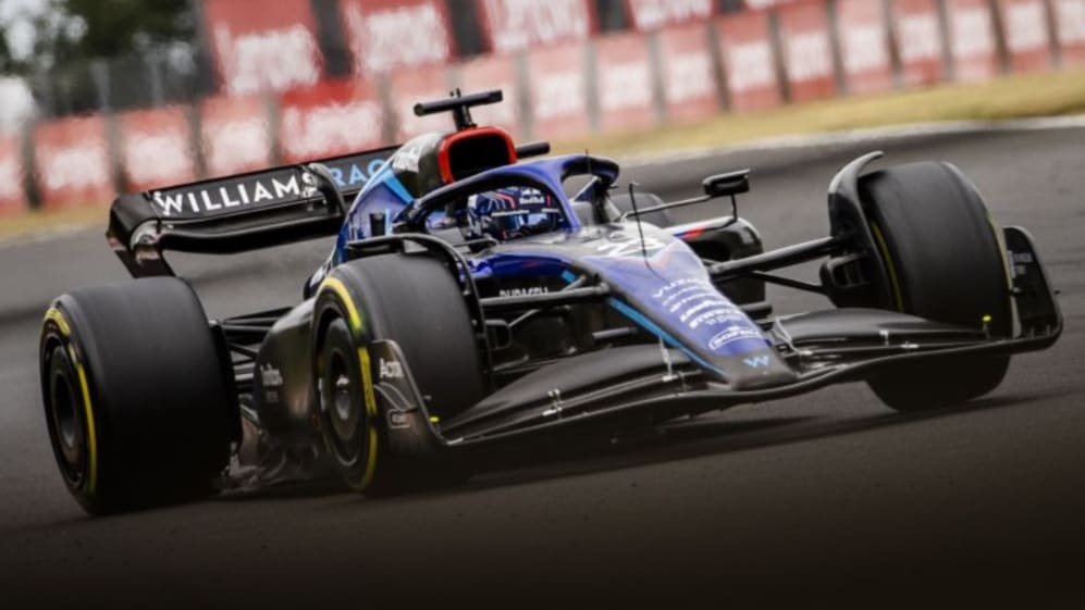 BUDAPEST - Alexander Albon (23) con el Williams FW44 durante el Gran Premio de Hungría en el circuito de Hungaroring el 31 de julio de 2022 en Budapest, Hungría.  REMKO DE WAAL (Foto de ANP vía Getty Images)