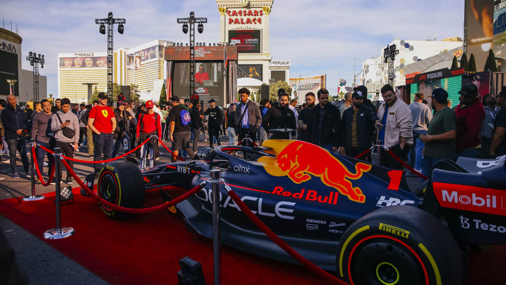 A REDBULL F1 CAR ON SHOW
