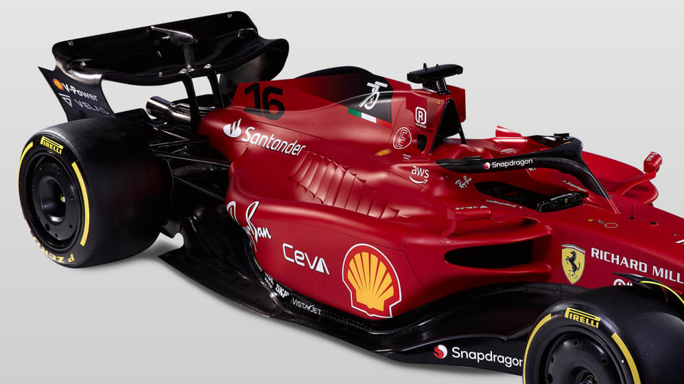 ANALYSIS: Ferrari sidepods hint at unique direction for their 2022 F1-75 | Formula  1®