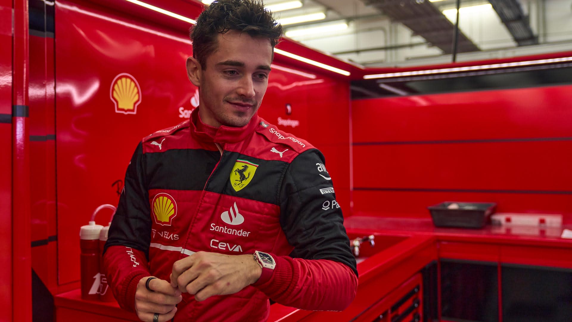 Leclerc says Ferrari's porpoising problem is 'much better' in Bahrain |  Formula 1®