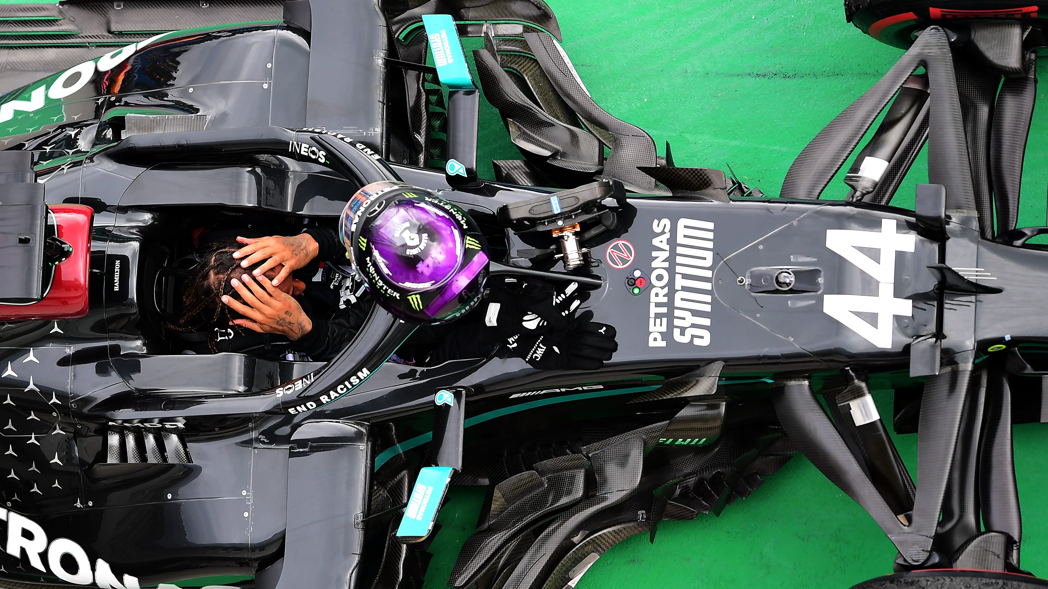 Centralize tight copper Hungary Facts & Stats: Lewis Hamilton becomes first man to lead 150 Grands  Prix | Formula 1®