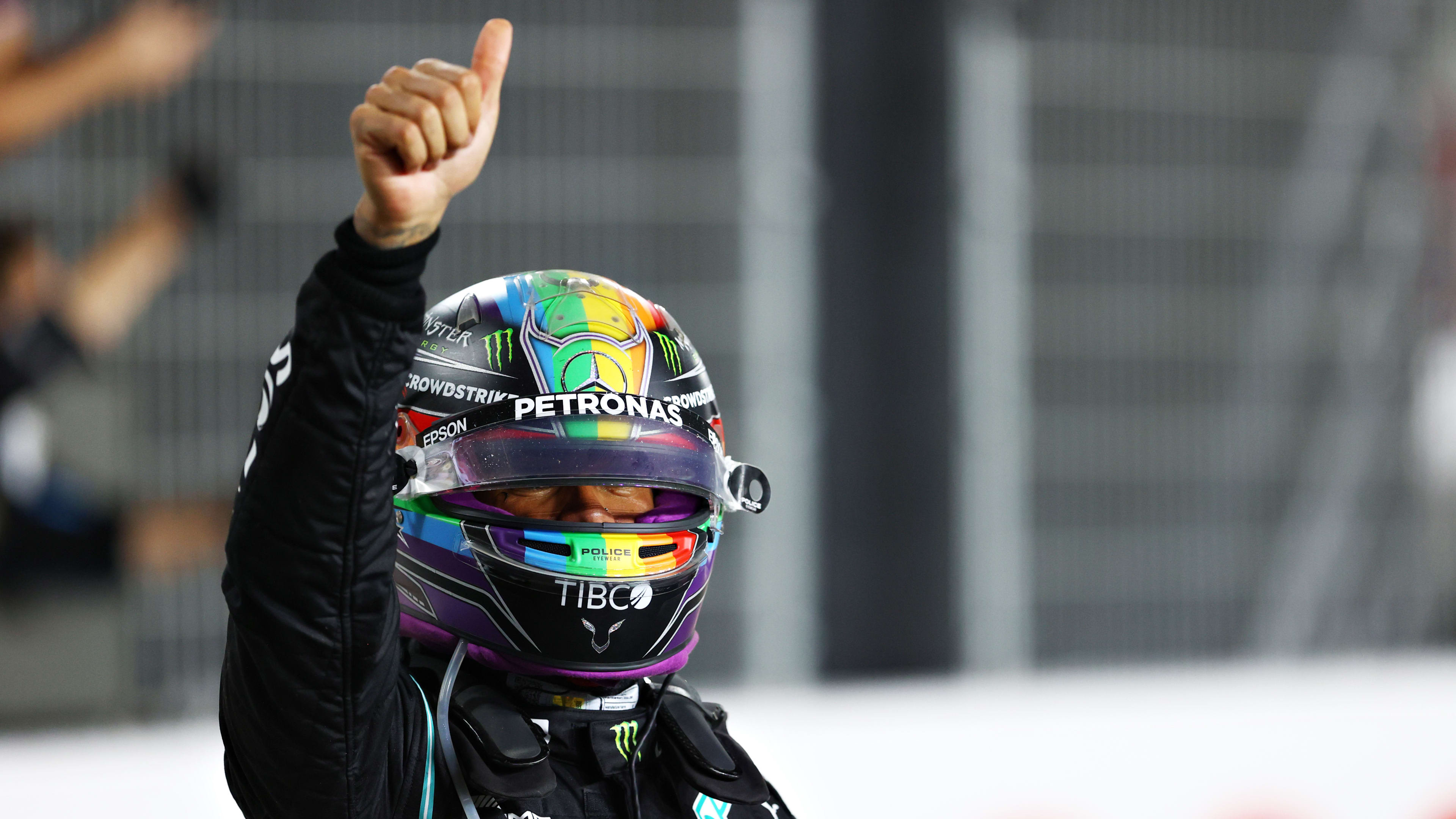 2021 Qatar Grand Prix race report & hightlights: Hamilton narrows Verstappen’s title lead with Qatar win as Alonso takes first podium of F1 comeback | Formula 1®