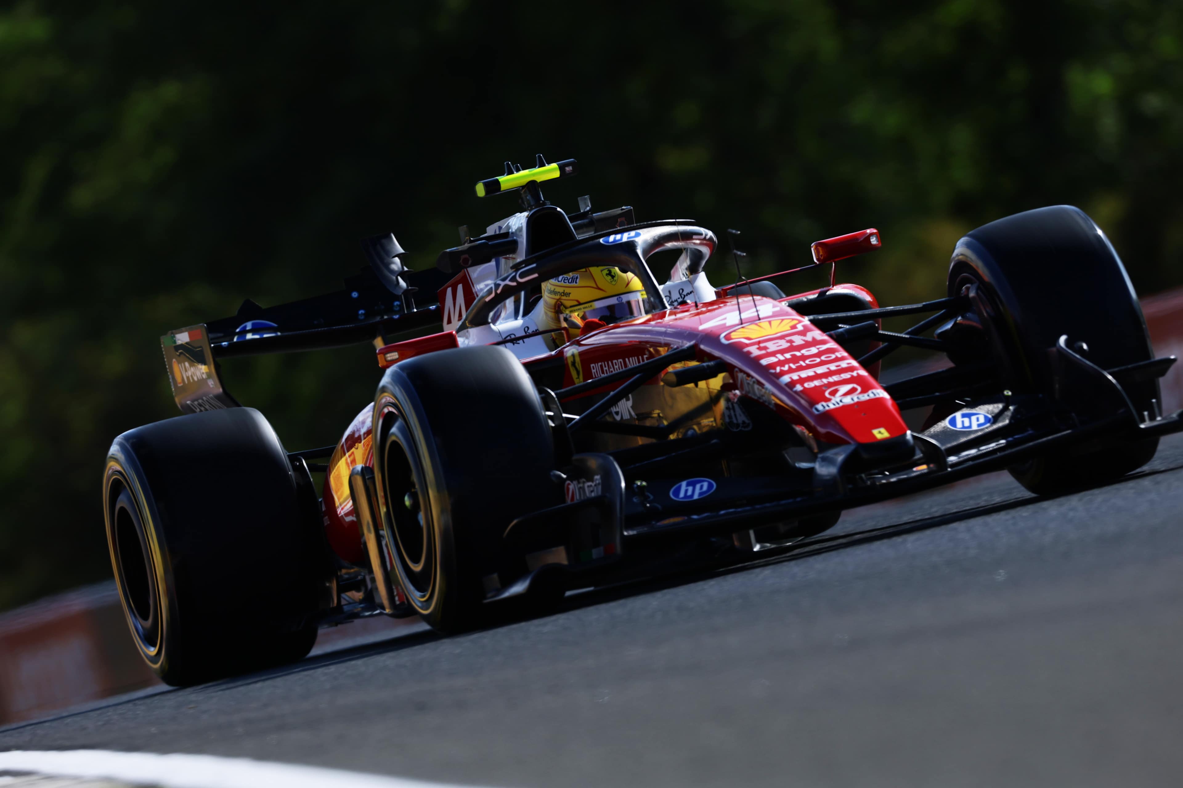 HIGHLIGHTS: Watch the action from FP1 in Japan as Logan Sargeant